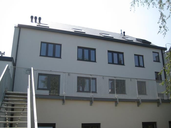 Rénovation d'un bâtiment en bureaux, espace accueil pour la petite enfance et 4 logements d'urgence, photo 2