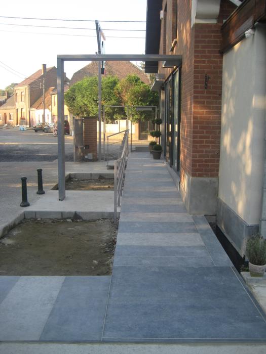 Transformation d'une habitation en pharmacie, photo 4