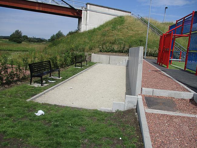 Aménagement d’un terrain multisports et de ses abords à Ville-sur-Haine, photo 7